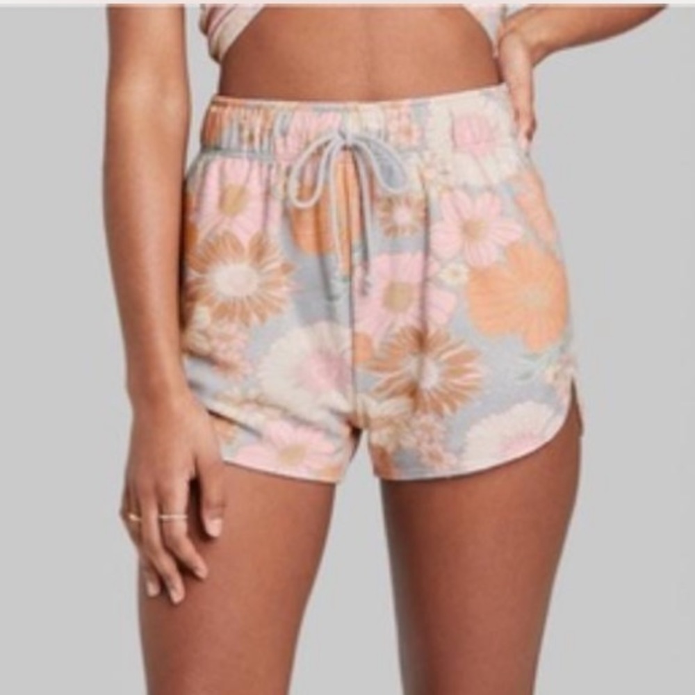 Wild Fable Floral Print Shorts in Pink, Orange, Gray